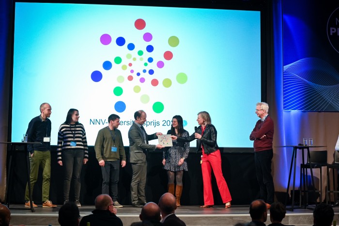 NNV Diversiteitsprijs 2022 AMOLF foto Thijs ter Hart