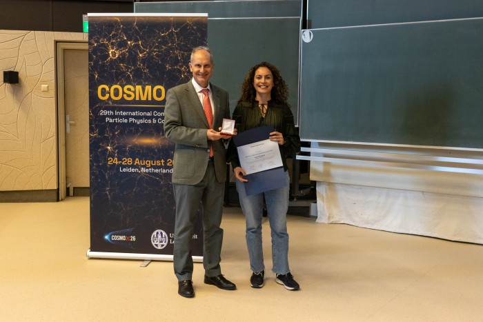 De Emmy Noether Distinction for Women in Physics van de European Physical Society is werd op 25 augustus uitgereikt aan Prof. Lavina Heisenberg van de universiteit van Heidelberg.
